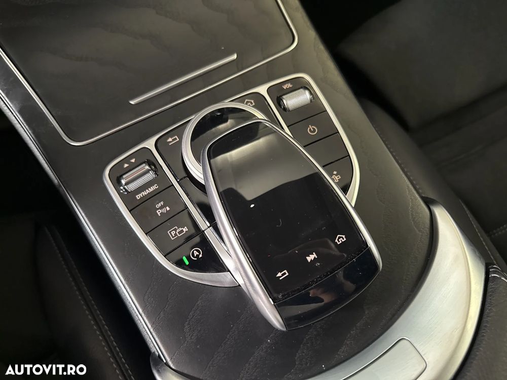 Mercedes-Benz C - 18