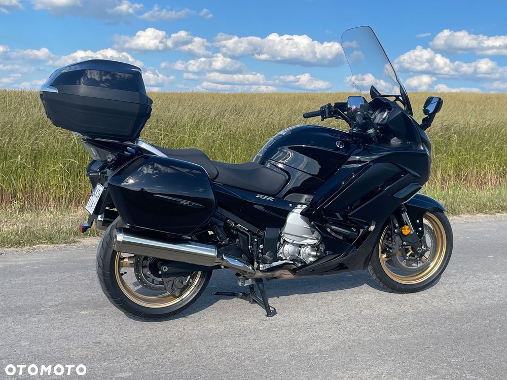 Yamaha FJR - 6