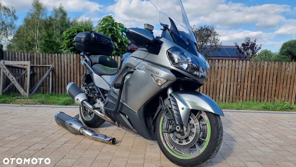 Kawasaki GTR