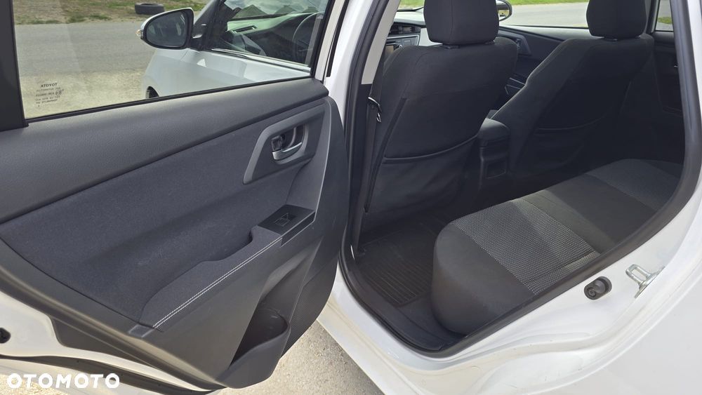 Toyota Auris 1.4 D-4D Premium + EU5 - 18