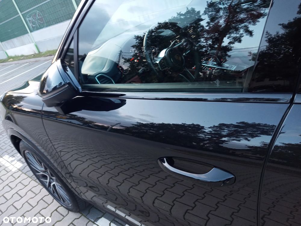 Porsche Cayenne Platinum Edition - 12