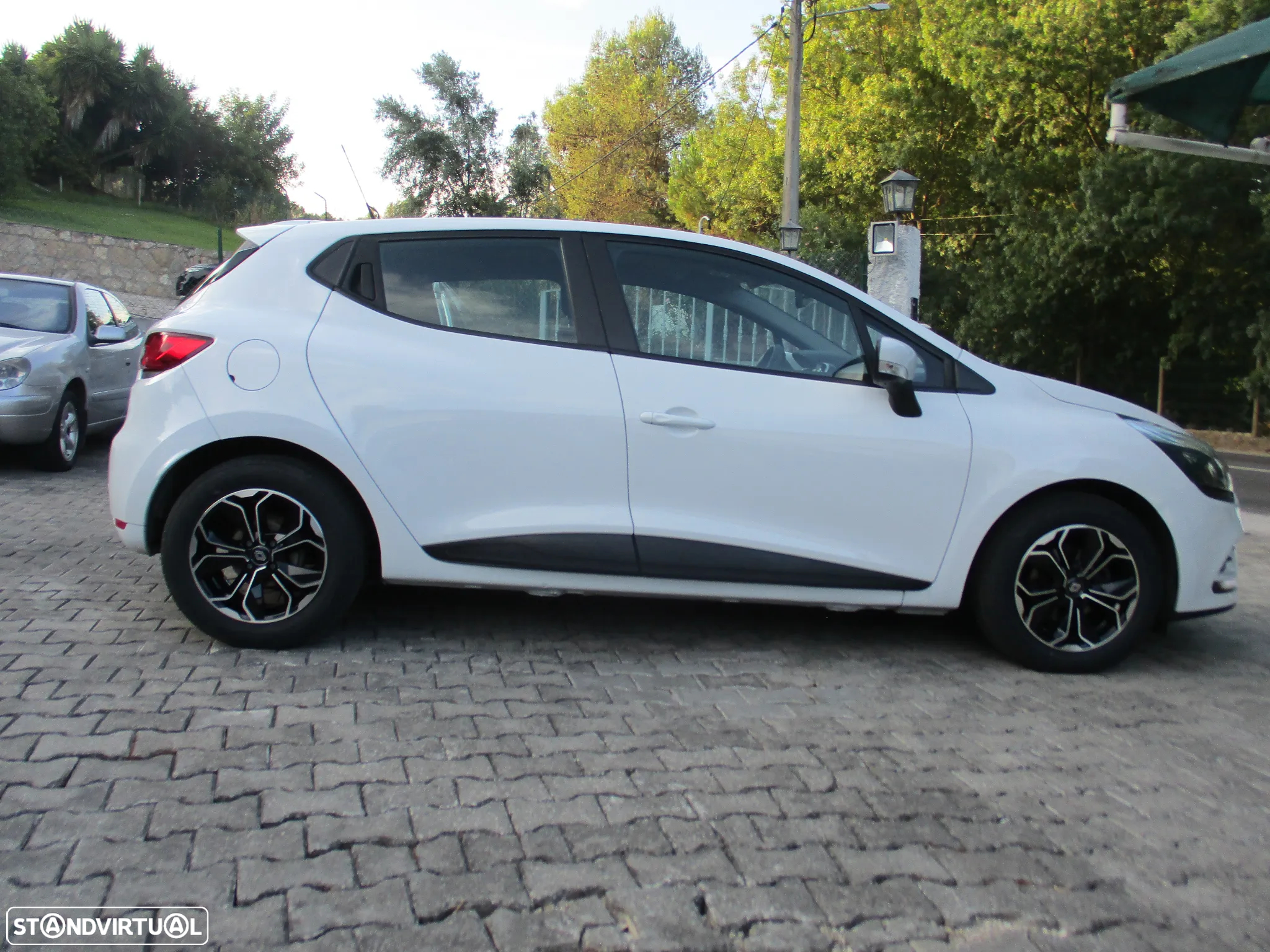 Renault Clio 1.5 dCi Zen - 8