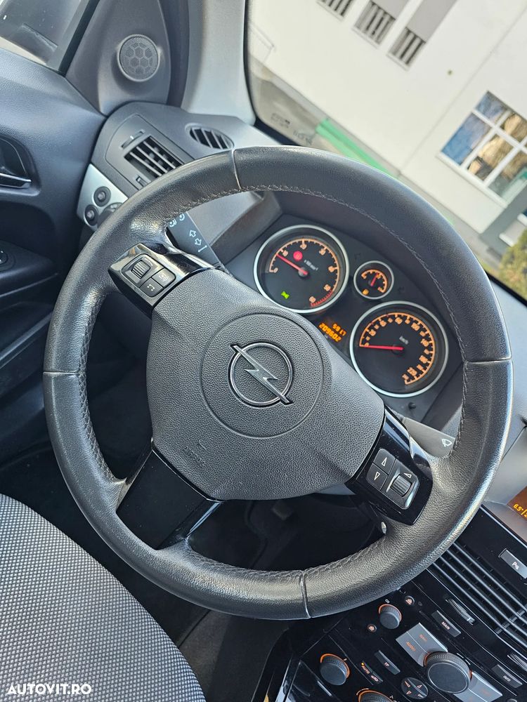 Opel Astra 1.7 CDTI - 14