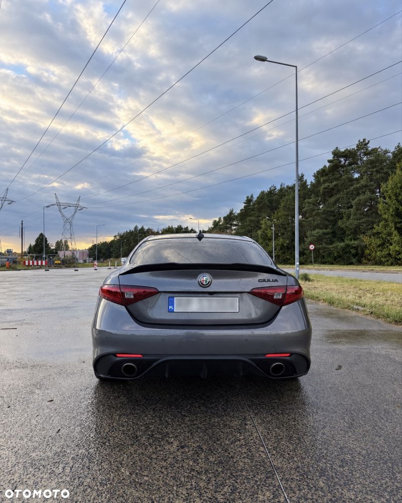 Alfa Romeo Giulia - 7