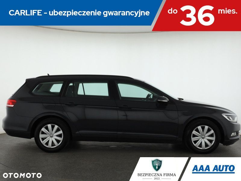 Volkswagen Passat Variant - 8
