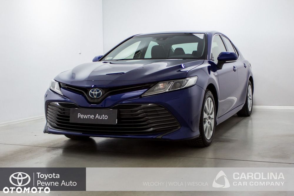 Toyota Camry - 1