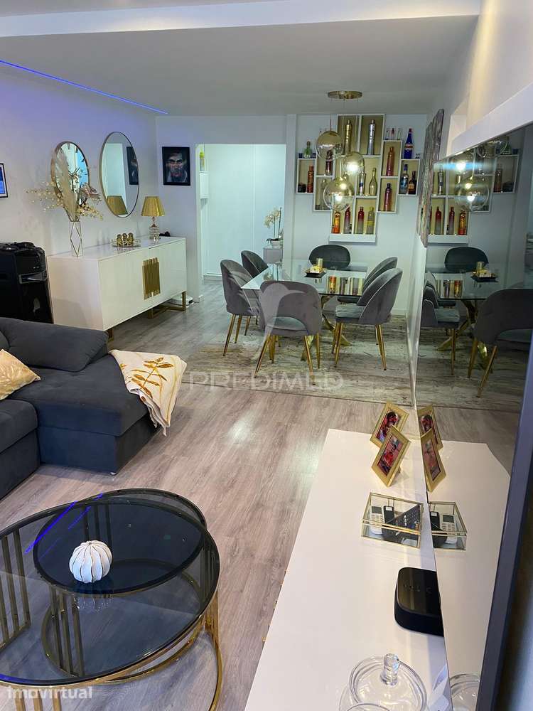 APARTATAMENTO REMODELADO EM CORROIOS (MIRATEJO) - Grande imagem: 3/23