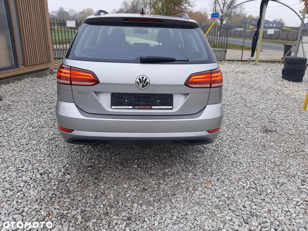 Volkswagen Golf 1.6 TDI (BlueMotion Technology) Comfortline - 4