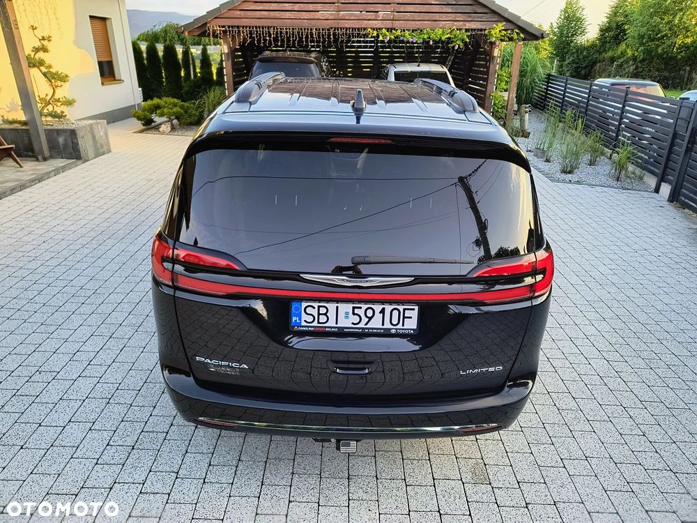 Chrysler Pacifica - 5