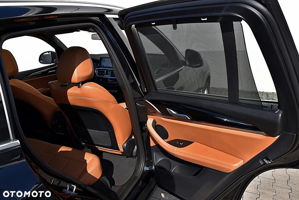 BMW X3 xDrive20i - 28