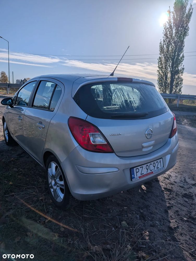 Opel Corsa 2011 photo 5