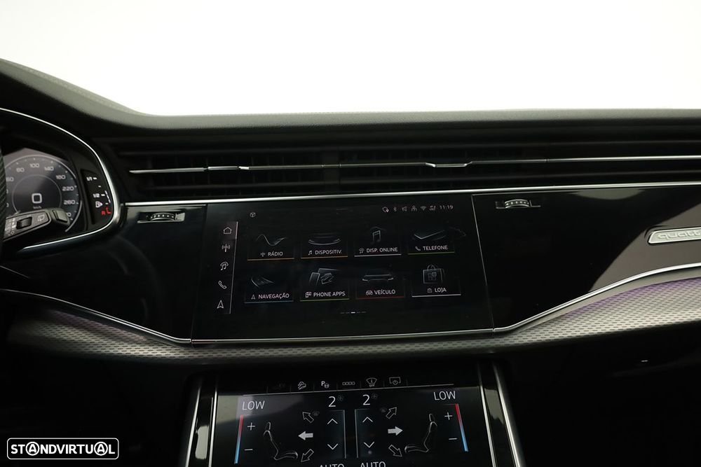 Audi Q8 55 TFSIe quattro Tiptronic - 12