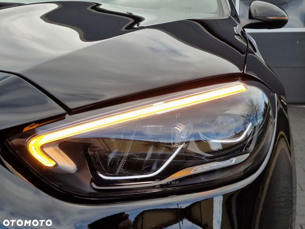 Mercedes-Benz Klasa C 300 d 9G-TRONIC - 8