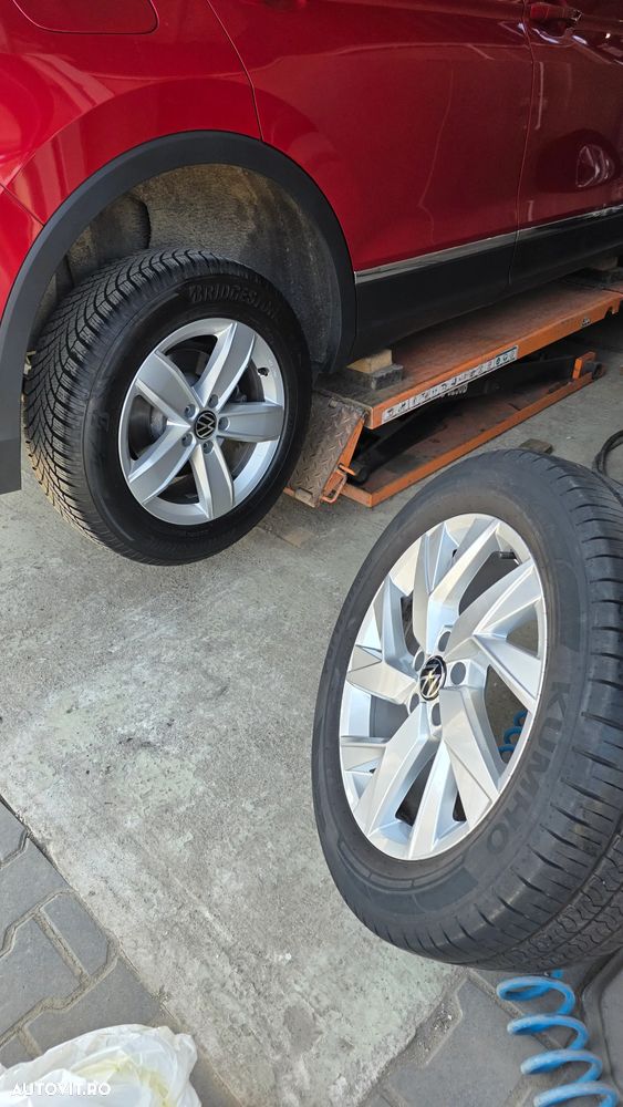 Volkswagen Tiguan 2.0 TDI SCR DSG IQ.DRIVE - 33