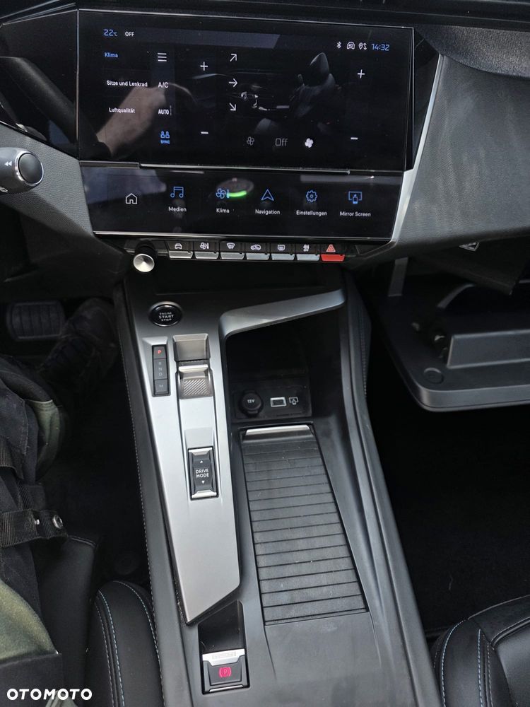 Peugeot 308 1.2 mHEV Active Pack S&S e-DCS6 - 14