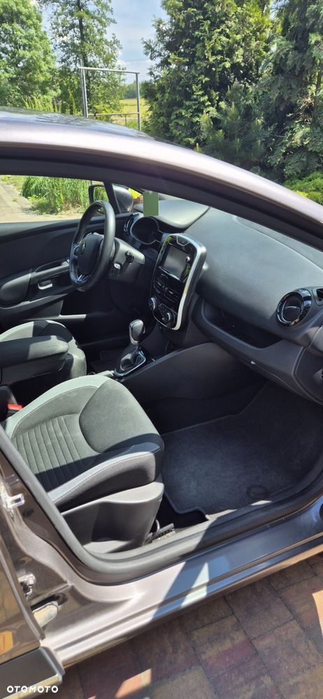 Renault Clio - 8