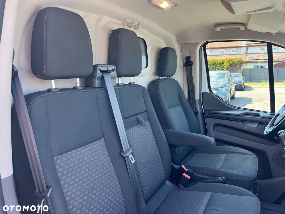 Ford Transit Custom - 34