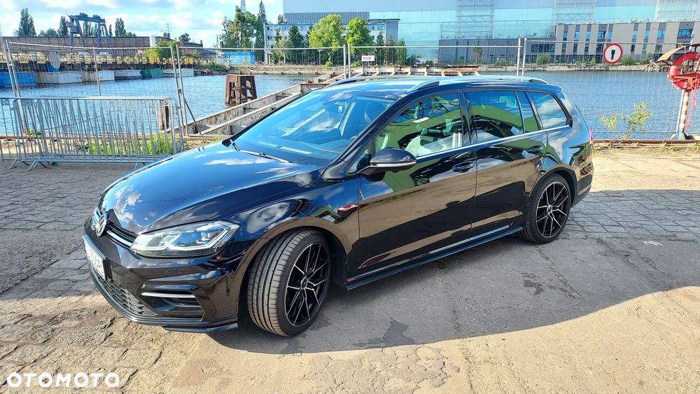 Volkswagen Golf - 8