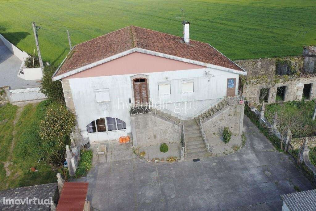 Quintinha localizada em  Tamel (São Veríssimo) - Grande imagem: 4/15