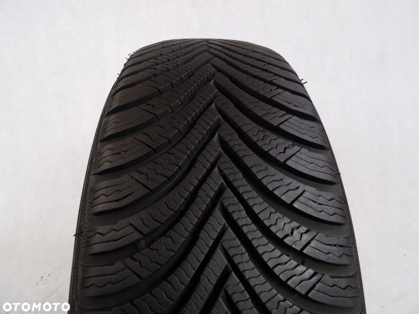 1x opona 205/60R16 MICHELIN ALPIN 5 - 1