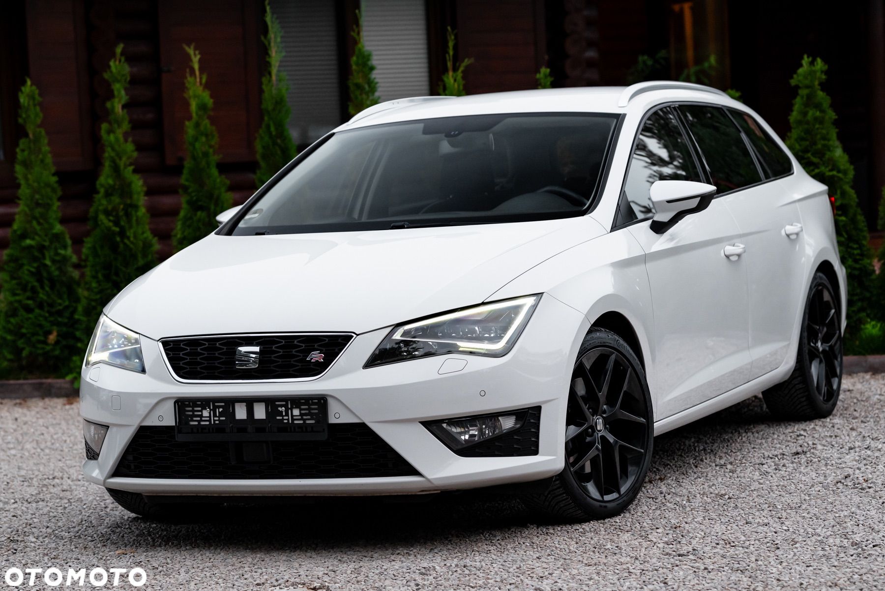 Seat Leon ST 2.0 TDI DPF DSG FR - 1