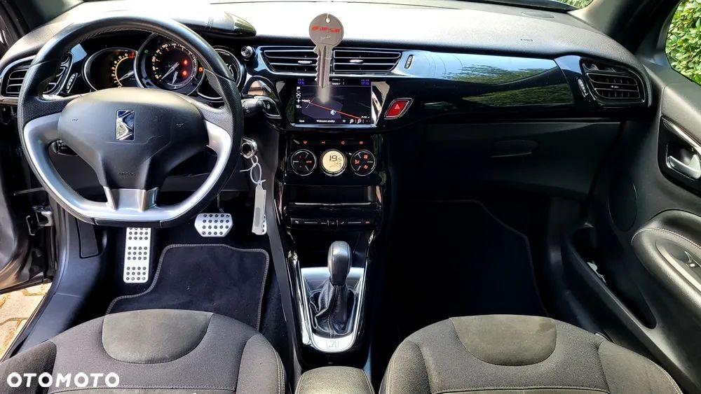 DS Automobiles DS 3 - 10