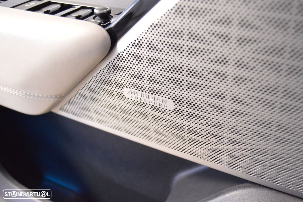 Land Rover Range Rover Velar 3.0 D R-Dynamic HSE - 48