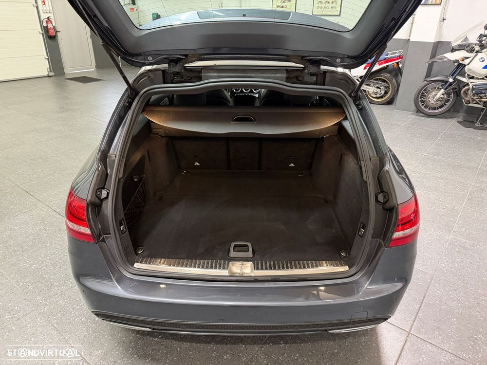 Mercedes-Benz C 300 h AMG Line - 34