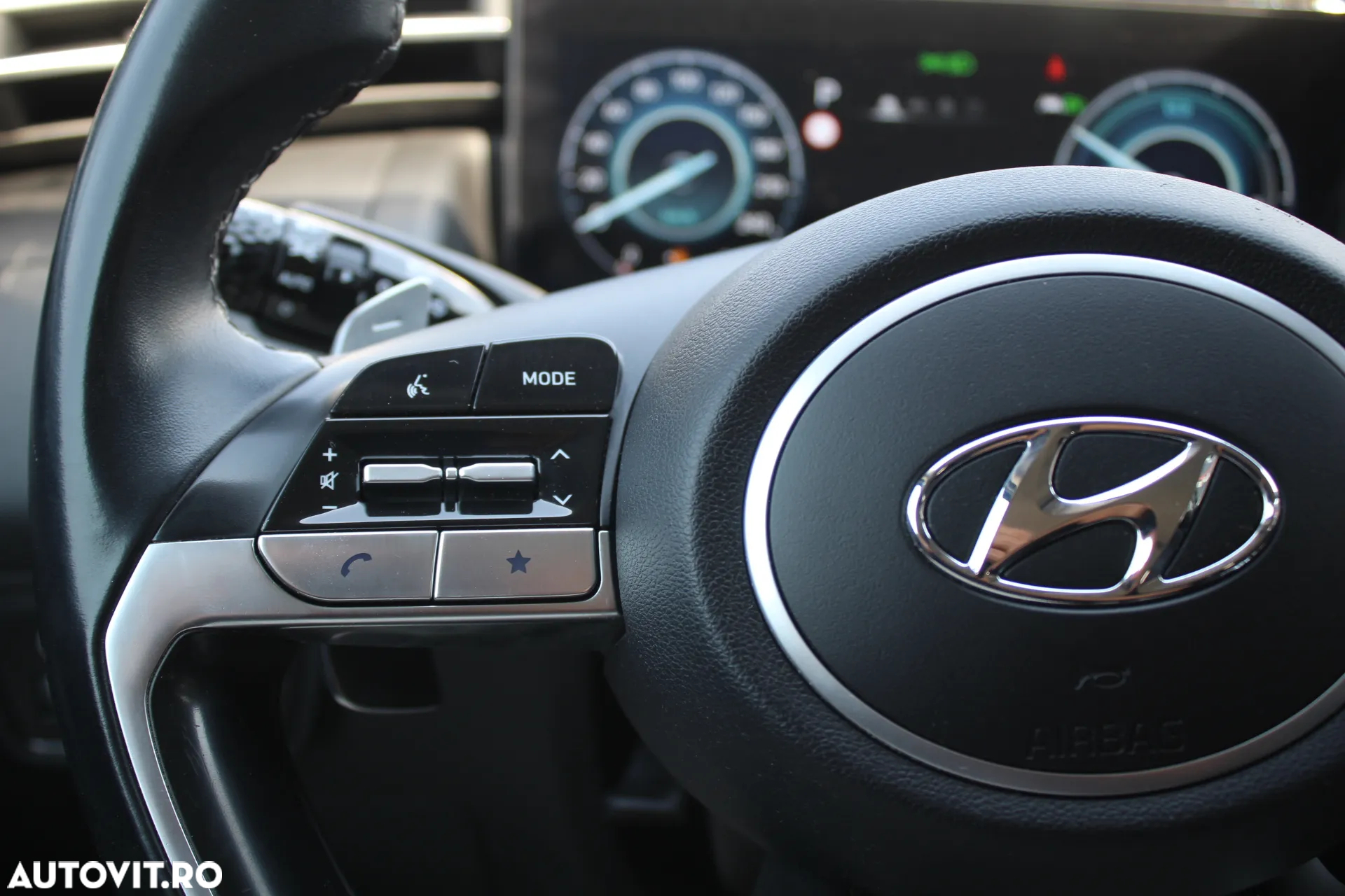 Hyundai Tucson HEV 1.6 l 230 CP 4WD 6AT Luxury - 5