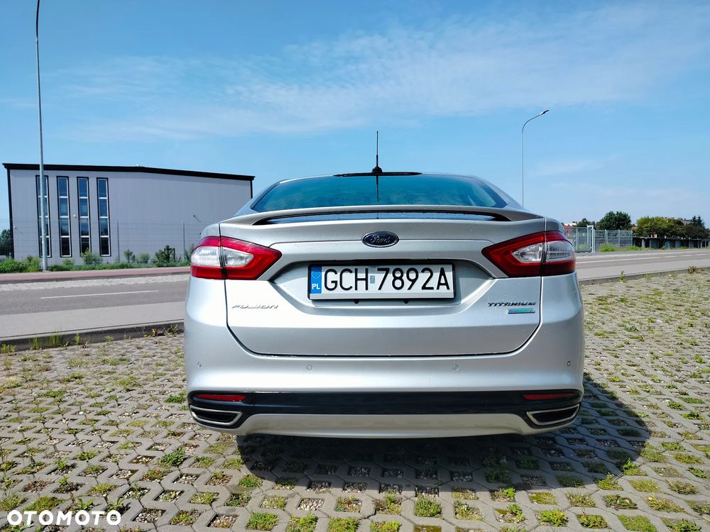 Ford Fusion - 5