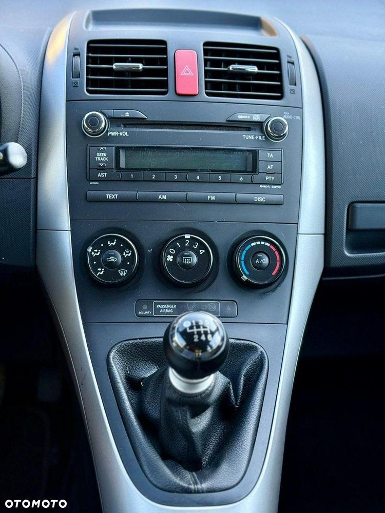 Toyota Auris 1.33 VVT-i Terra - 18