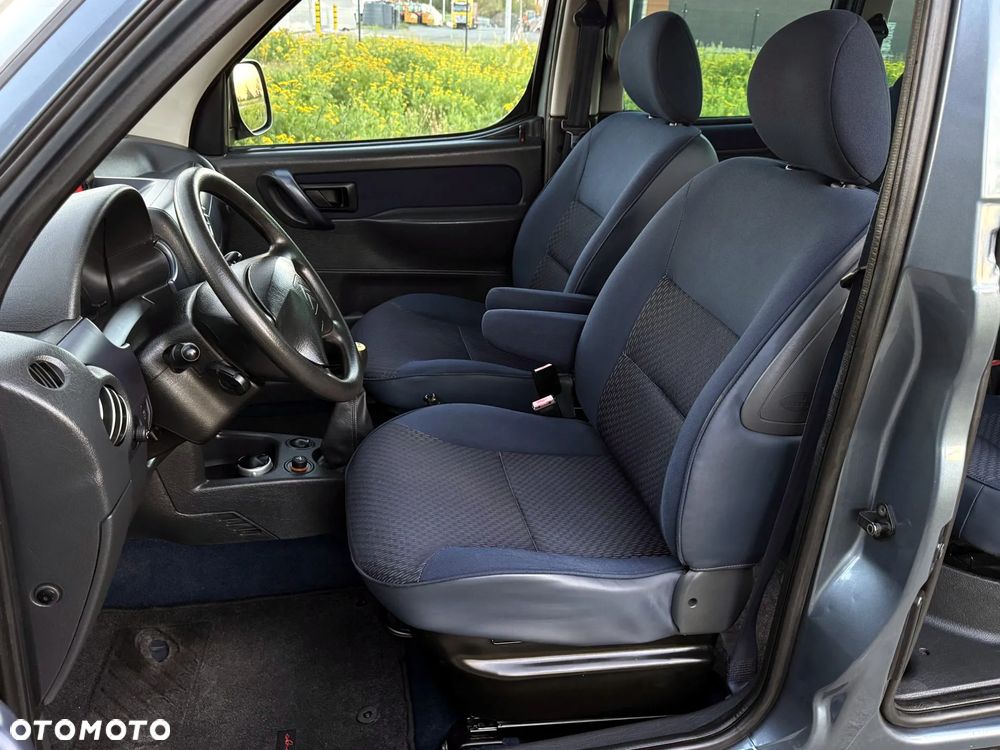 Citroën Berlingo Multispace 1.6 HDI Exclusive - 17