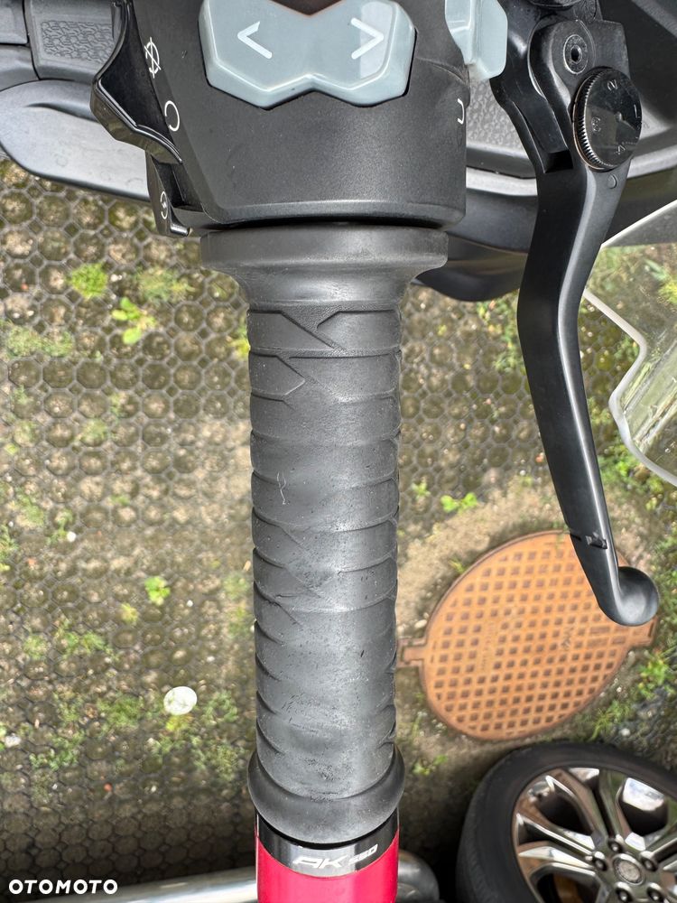 Kymco AK 550 - 13
