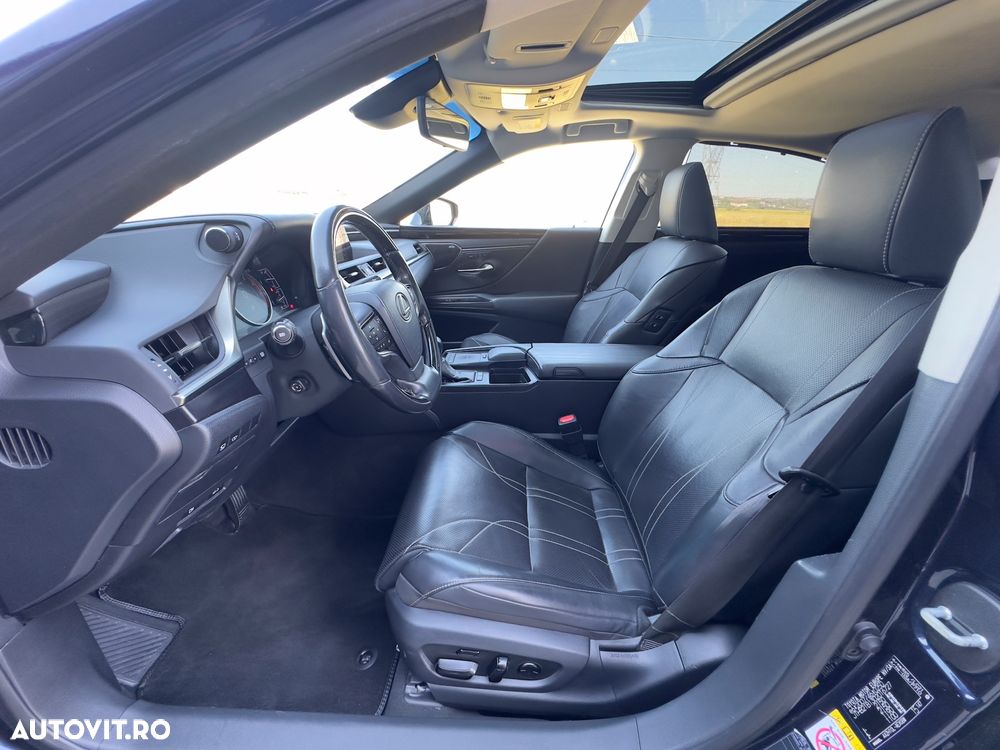 Lexus Seria ES 300h Luxury - 25