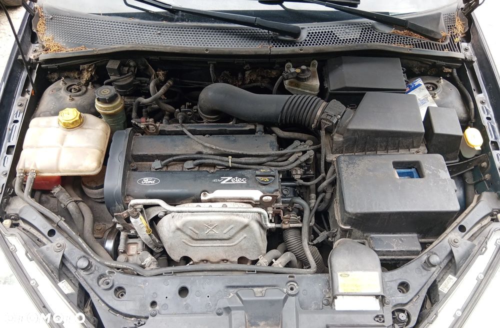 Ford Focus 1.6 16V Trend - 10