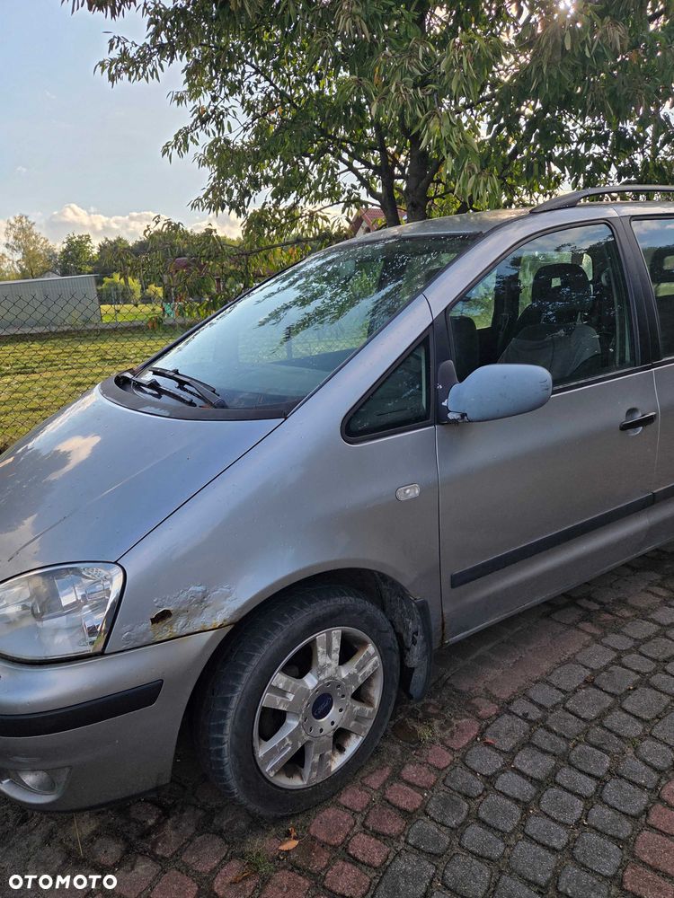 Ford Galaxy - 8