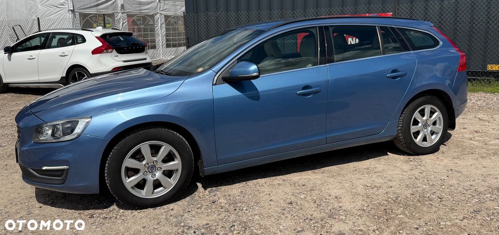 Volvo V60 D4 Drive-E Momentum - 5