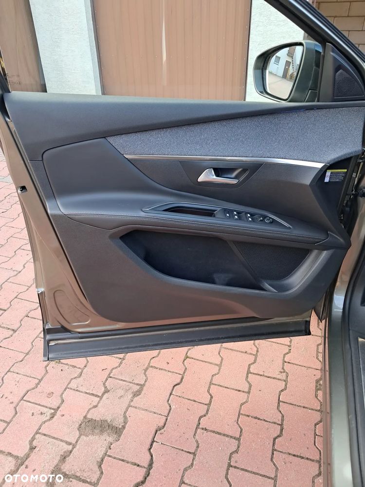 Peugeot 5008 - 16