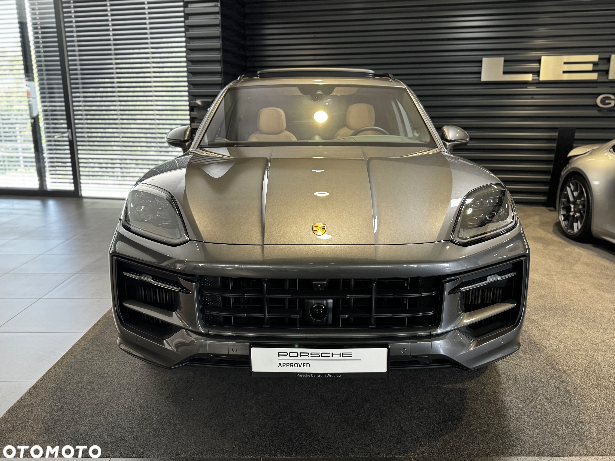Porsche Cayenne S - 5