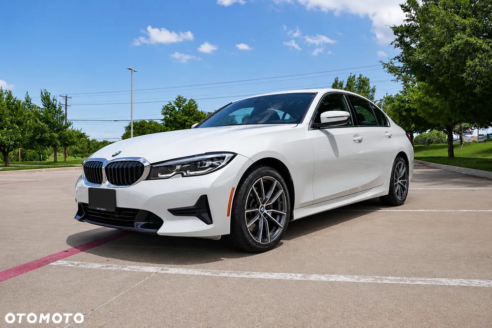 BMW Seria 3 330i xDrive - 1