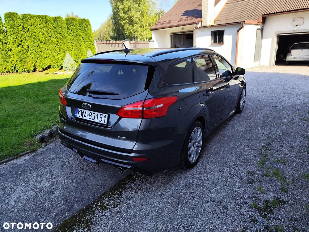 Ford Focus Turnier 1.5 EcoBoost Start-Stopp-System ST-Line - 4