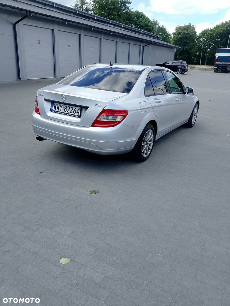Mercedes-Benz Klasa C 180 CGI BlueEFFICIENCY - 4