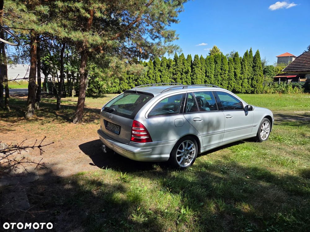 Mercedes-Benz Klasa C 200 CDI Automatik Avantgarde DPF - 16