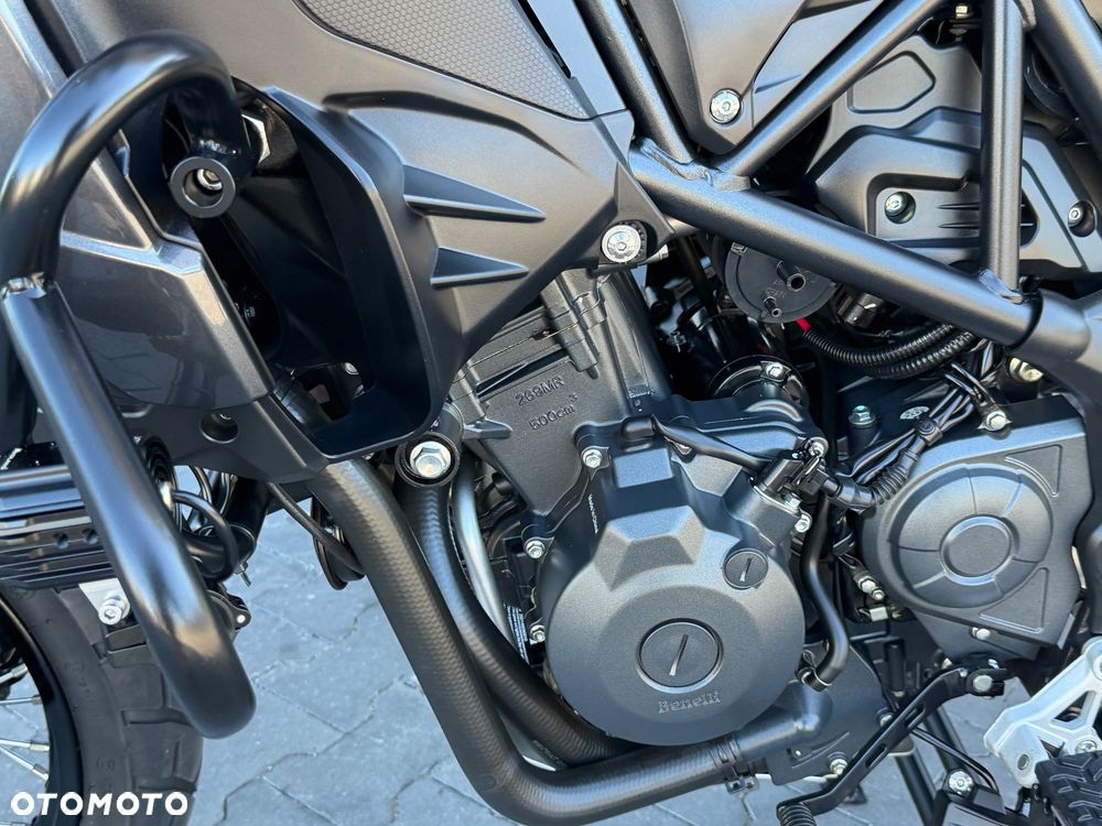 Benelli TRK 502X - 33