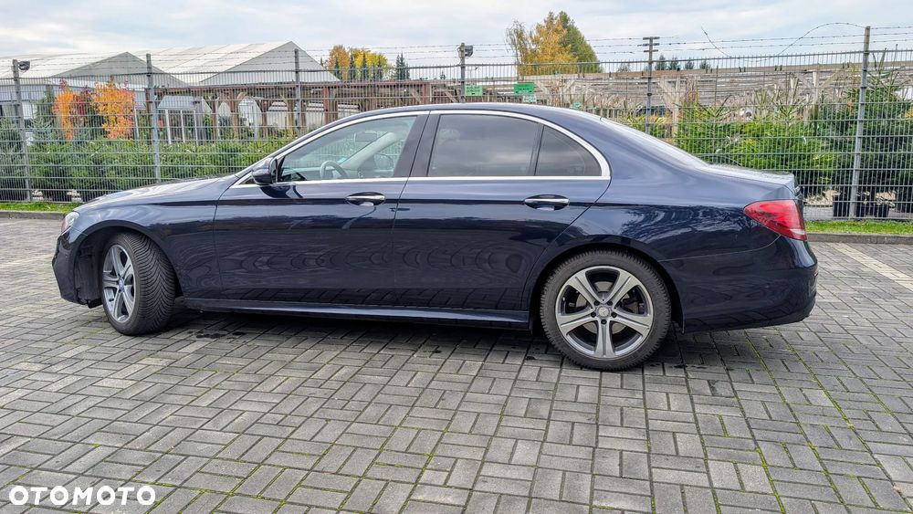 Mercedes-Benz Klasa E 300 9G-TRONIC - 5