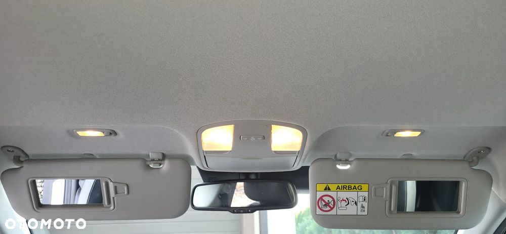 Kia Stonic 1.2 L Business Line - 17