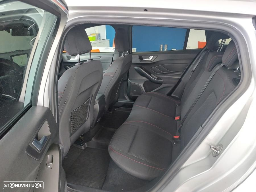 Ford Focus SW 1.0 EcoBoost ST-Line - 14
