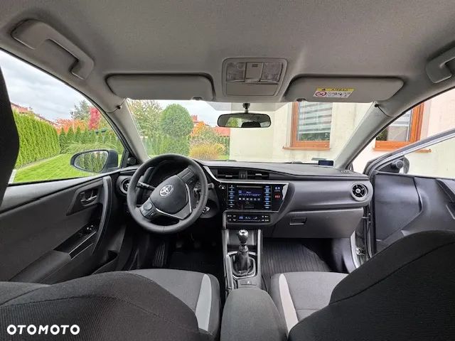 Toyota Auris 1.6 Active - 12