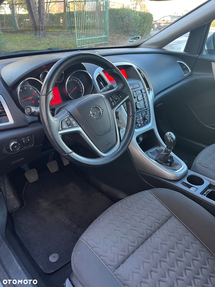 Opel Astra - 4