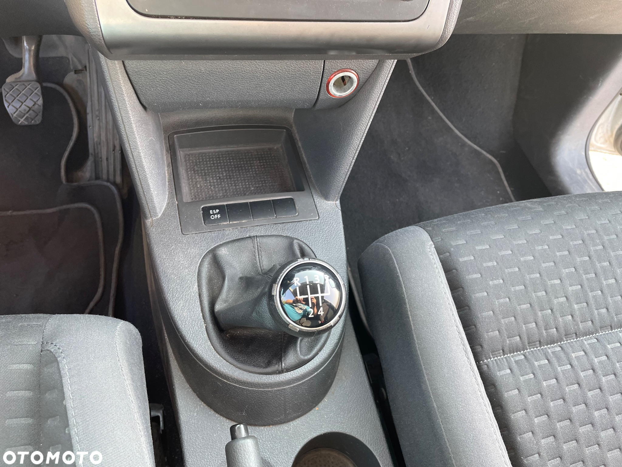 Volkswagen Touran - 22
